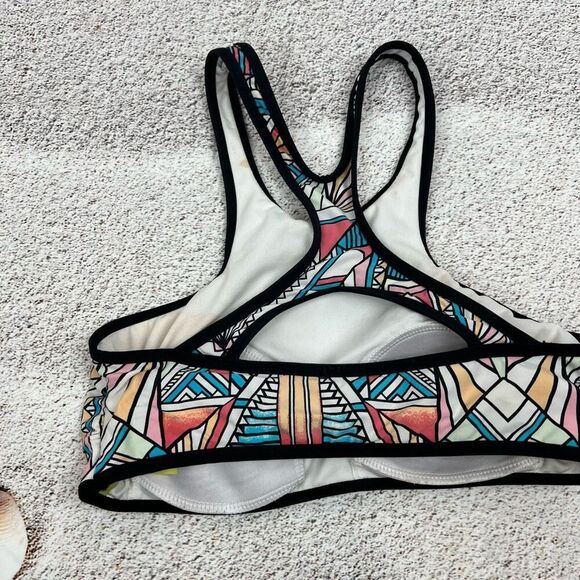 Gianni Bini Women's Aztec Print Bikini Top Size M Multicolor - Picture 5 of 8
